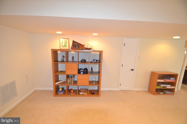 6385 Hunters Crossing Ct, Eldersburg, MD 21784 - finished below grade area featuring carpet flooring, baseboards, and recessed lighting