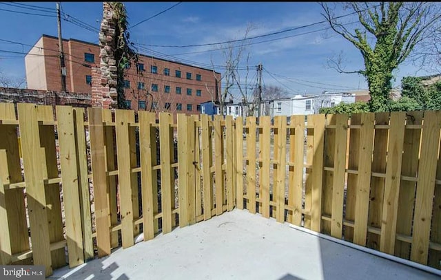 524 N Patterson Park Ave N, Baltimore, MD 21205 - view of yard