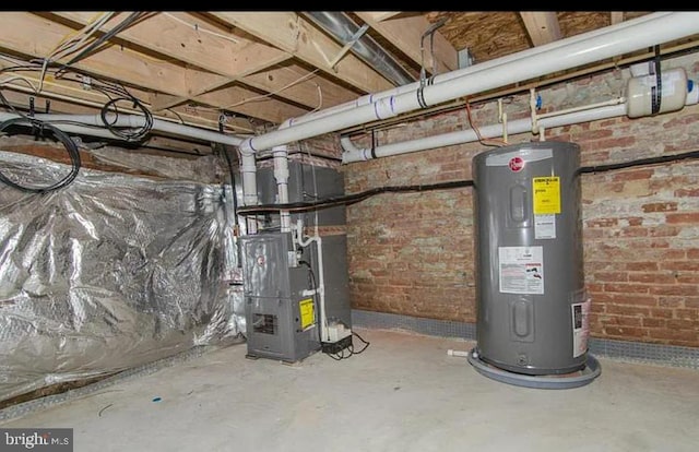 524 N Patterson Park Ave N, Baltimore, MD 21205 - utilities with water heater and heating unit
