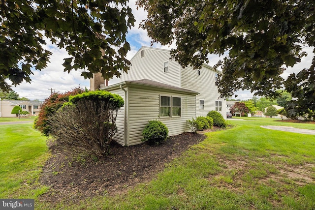 1070 Decker Ln, Warminster, PA 18974 - view of property exterior featuring a lawn