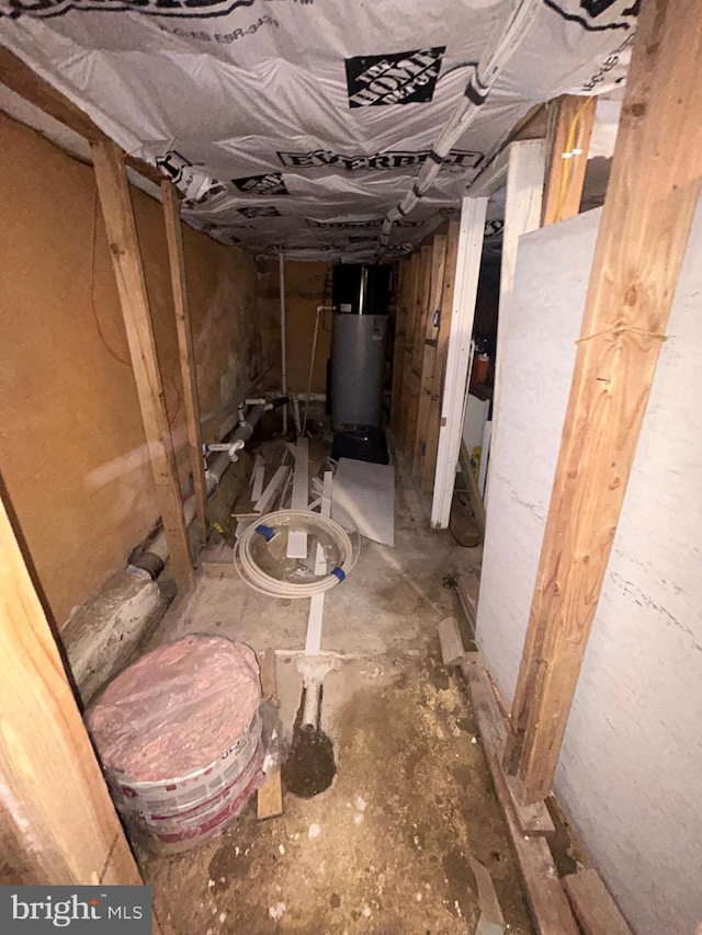 2844 N Hancock St, Philadelphia, PA 19133 - unfinished basement with gas water heater