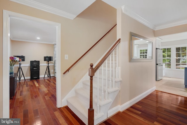 10401 Zion Dr, Fairfax, VA 22032 - stairs with hardwood / wood-style floors, crown molding, baseboards, and recessed lighting
