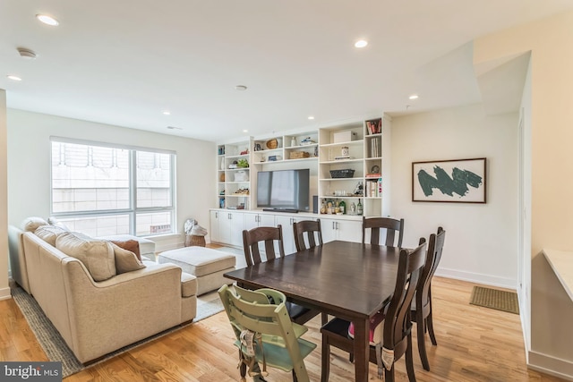 407 Salmon St, Philadelphia, PA 19125 - dining area featuring light wood-type flooring, recessed lighting, and baseboards