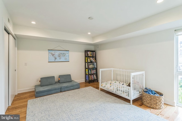 407 Salmon St, Philadelphia, PA 19125 - bedroom featuring wood finished floors, recessed lighting, and baseboards