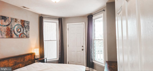 5E 27th St, Baltimore, MD 21218 - bedroom with multiple windows