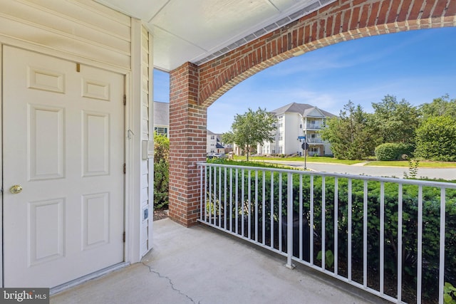 25272 Riffleford Sq Unit 104, Chantilly, VA 20152 - view of porch