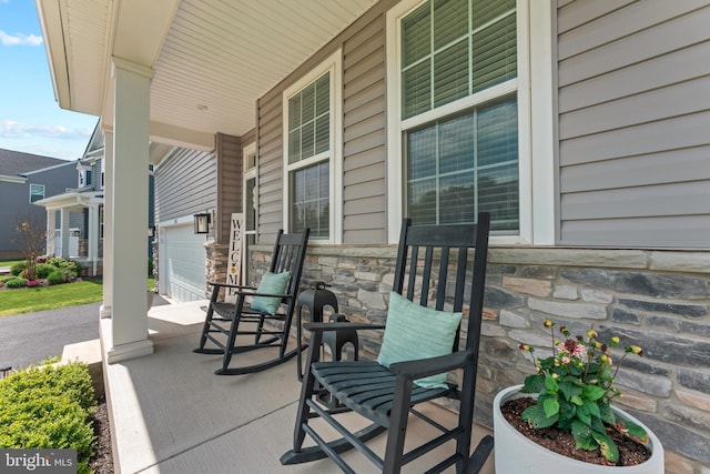 2042 Morgan Creek Dr, Quakertown, PA 18951 - covered porch featuring a garage