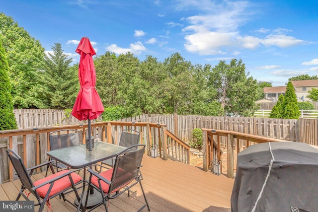 6 Victoria Sq, Frederick, MD 21702 - wooden deck featuring outdoor dining area and a fenced backyard