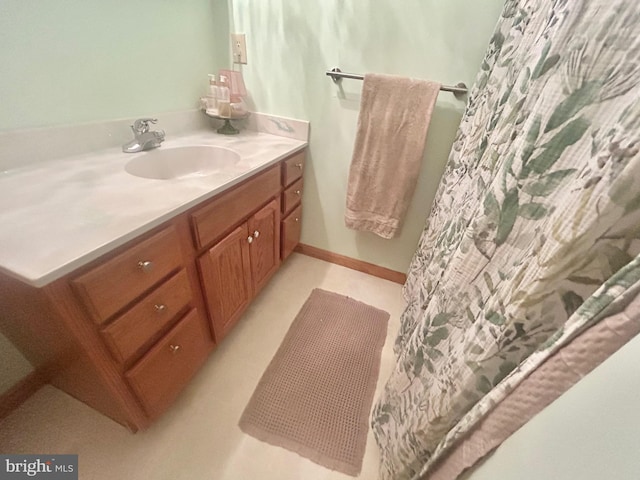 415 Rolly Rd, Mount Jackson, VA 22842 - full bathroom with vanity and curtained shower