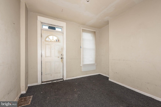1926 Wilhelm St, Baltimore, MD 21223 - entryway with baseboards