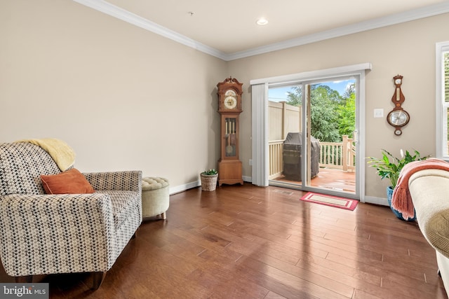 14039 Fox Hill Rd, Sparks, MD 21152 - living area featuring ornamental molding, wood finished floors, baseboards, and recessed lighting