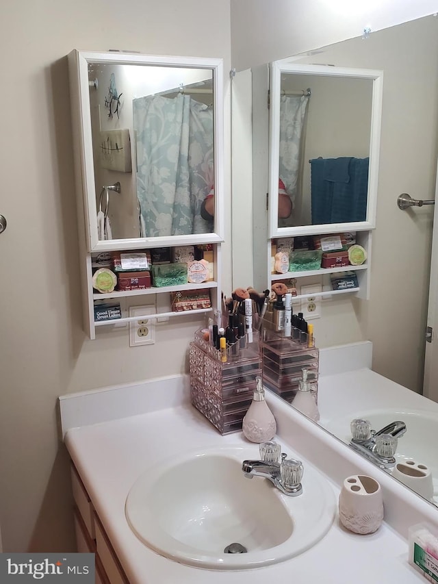 600 Moonglow Rd Unit 302, Odenton, MD 21113 - full bathroom featuring vanity