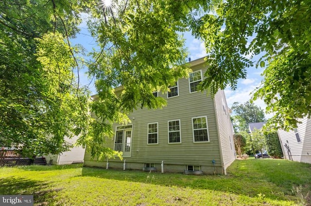 8 Rivers Edge Ter, Indian Head, MD 20640 - back of property featuring a lawn