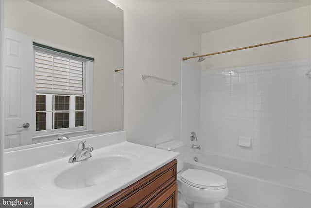 14603 Turner Wootton Pkwy, Upper Marlboro, MD 20774 - bathroom with vanity, toilet, and shower / tub combination