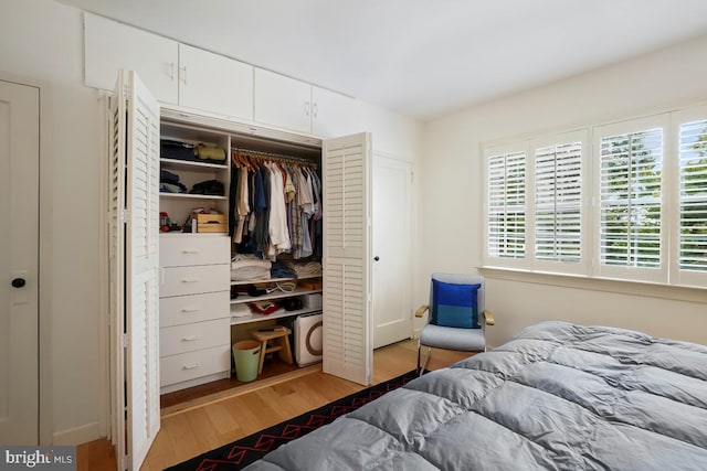 3503 Martha Custis Dr, Alexandria, VA 22302 - bedroom featuring wood finished floors and a closet