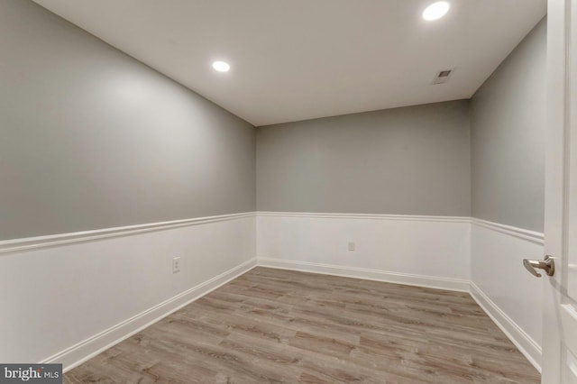 43268 Heavenly Cir, Leesburg, VA 20176 - unfurnished room with wood finished floors, recessed lighting, and baseboards