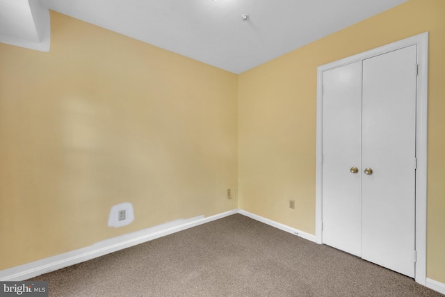 4078 Rose Bud Ct, Edinburg, VA 22824 - unfurnished bedroom with carpet, baseboards, and a closet
