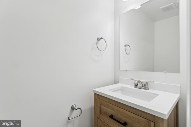 13929 Carthage Cir, Burtonsville, MD 20866 - bathroom featuring vanity