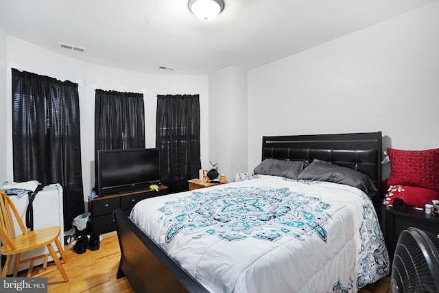 851 Carl Miller Blvd, Camden, NJ 08104 - bedroom featuring wood finished floors