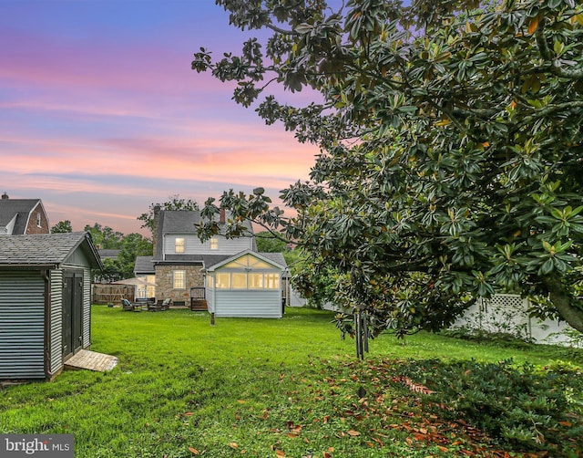 1107 Kenmore Ave, Fredericksburg, VA 22401 - yard at dusk featuring a yard