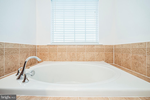 11919 Little Seneca Pkwy, Clarksburg, MD 20871 - bathroom with a bath