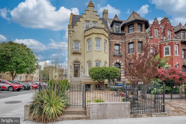 1337 Harvard St NW Unit 1, Washington, DC 20009 - view of front of property featuring a fenced front yard