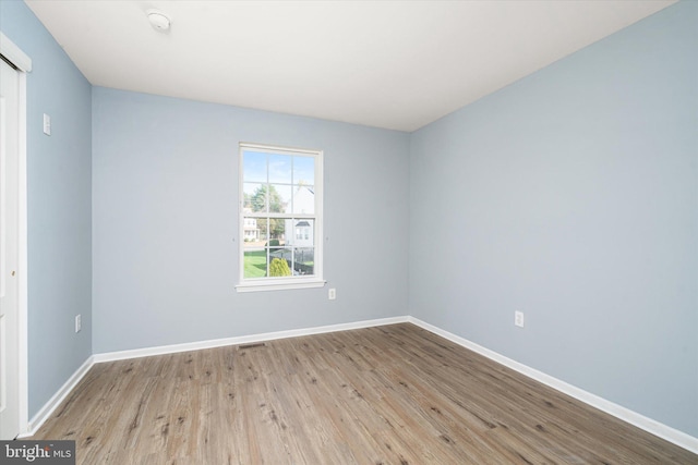 5 Primrose Dr, Burlington Township, NJ 08016 - unfurnished room with wood finished floors, baseboards, and a smoke detector