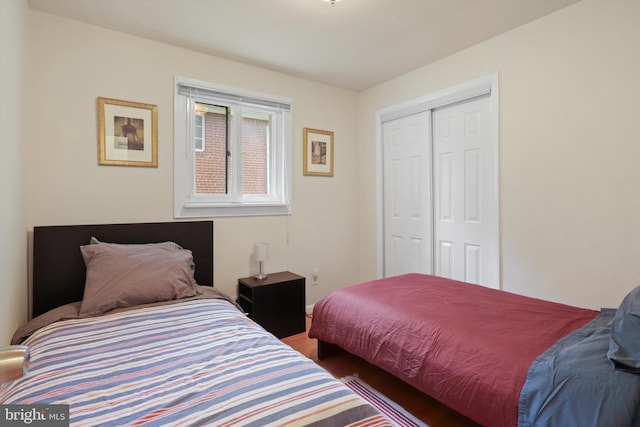 3615 22nd St N, Arlington, VA 22207 - bedroom featuring a closet