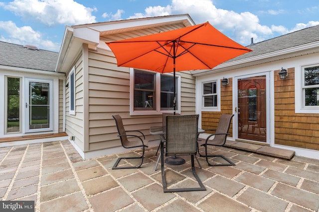 1104 N Pleasantview Rd, Pottstown, PA 19464 - view of patio with outdoor dining space