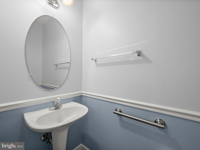 2608 Chapel Lake Dr Unit 112, Gambrills, MD 21054 - bathroom with a sink