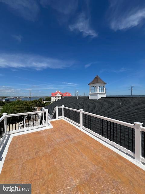11 Selma Dr, Manahawkin, NJ 08050 - view of patio with a balcony