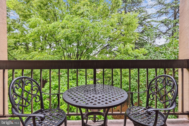 801 N Howard St Unit 305, Alexandria, VA 22304 - view of balcony