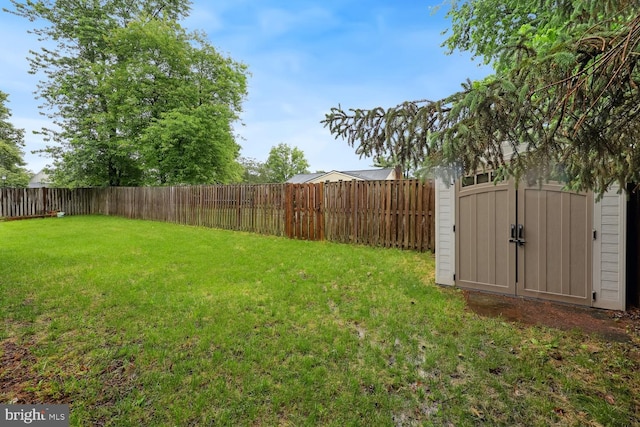 810 Sugarland Run Dr, Sterling, VA 20164 - view of yard