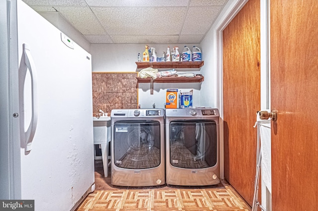 437 S 8th S, Galloway, NJ 08205 - laundry room with washing machine and clothes dryer
