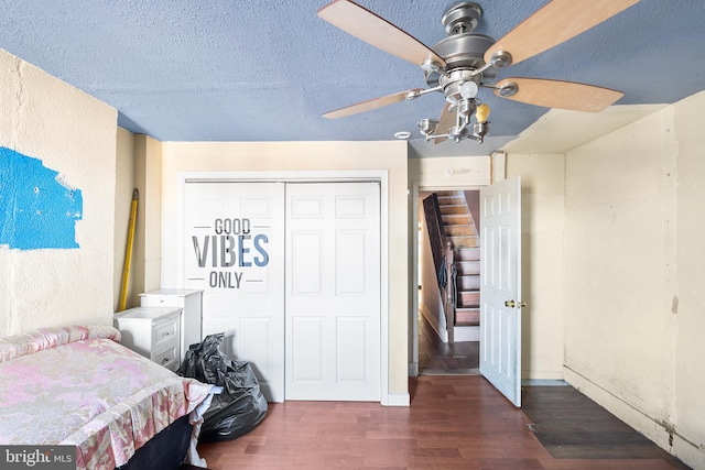 2348 N Mascher St, Philadelphia, PA 19133 - bedroom featuring wood finished floors, baseboards, a closet, ceiling fan, and a textured ceiling