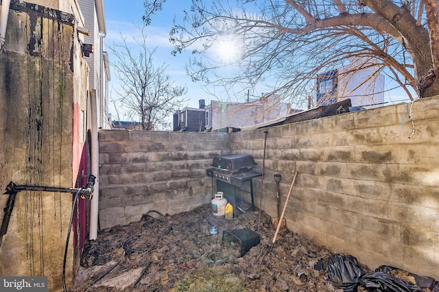 2348 N Mascher St, Philadelphia, PA 19133 - view of yard