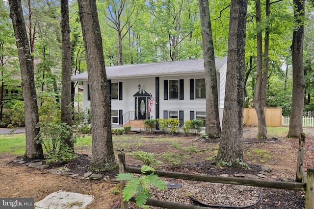 131 Oakwood Dr, Stafford, VA 22554 - view of split foyer home