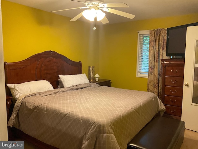 bedroom with a ceiling fan