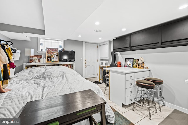 907 Mchenry St, Baltimore, MD 21223 - bedroom with recessed lighting and baseboards