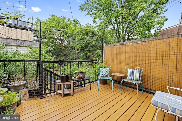 907 Mchenry St, Baltimore, MD 21223 - view of deck