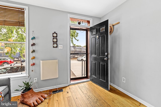907 Mchenry St, Baltimore, MD 21223 - foyer entrance with hardwood / wood-style floors and baseboards