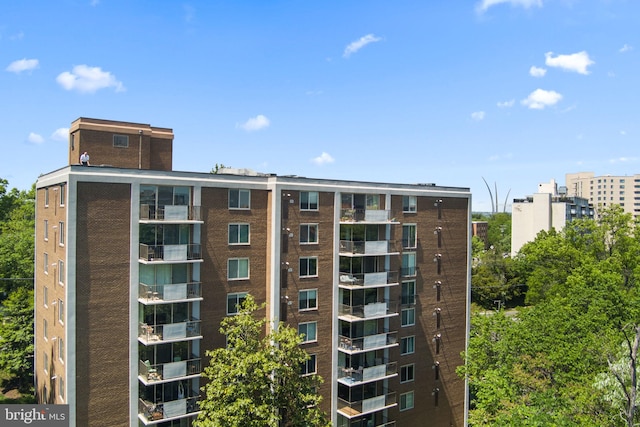 1515 S Arlington Ridge Rd Unit 402, Arlington, VA 22202 - view of apartment building / complex