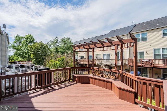25366 Ashbury, Chantilly, VA 20152 - wooden deck with a pergola