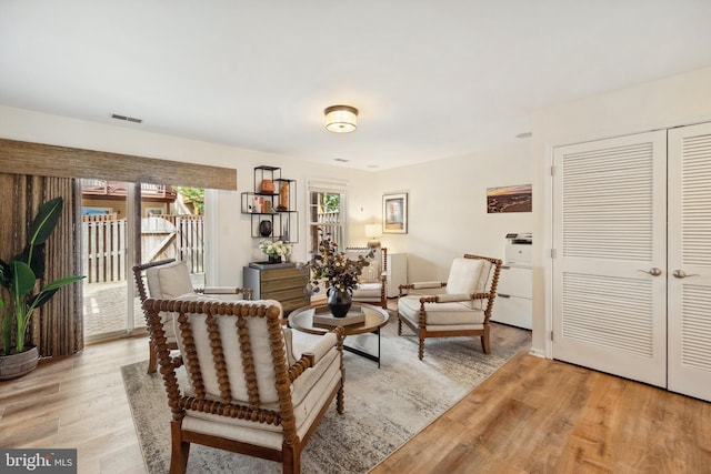 25366 Ashbury, Chantilly, VA 20152 - living room with light wood finished floors