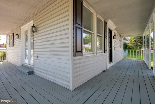 213 Redwood St, Harrisburg, PA 17109 - view of wooden porch