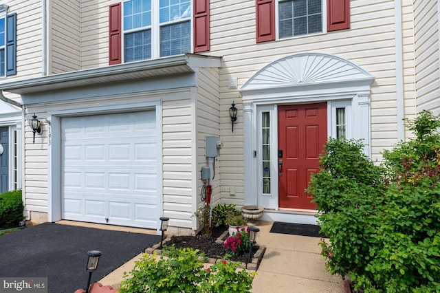 193 S Savanna Dr, Pottstown, PA 19465 - entrance to property with a garage and driveway