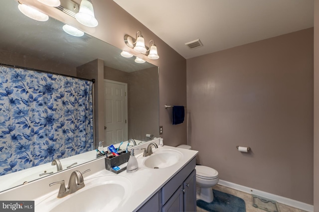 193 S Savanna Dr, Pottstown, PA 19465 - full bathroom featuring toilet, double vanity, baseboards, tile patterned flooring, and a shower with curtain