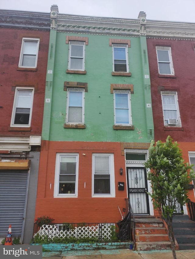 720 W Lehigh Ave, Philadelphia, PA 19133 - multi unit property with cooling unit and brick siding