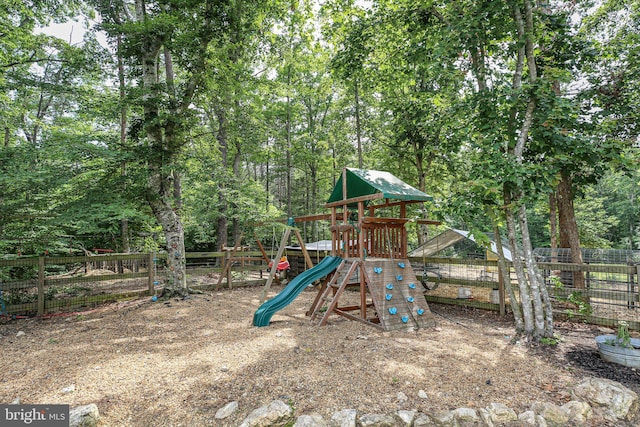 550 Long Meadow Dr, Fredericksburg, VA 22406 - view of play area