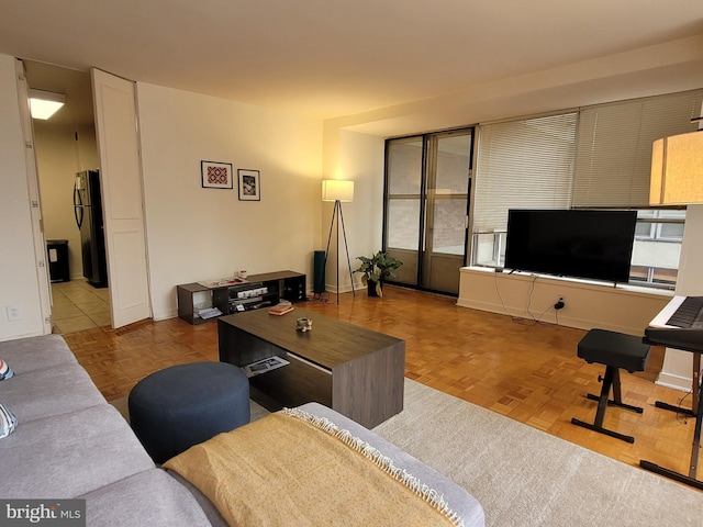 224 W Rittenhouse Sq Unit 2701, Philadelphia, PA 19103 - living area featuring baseboards